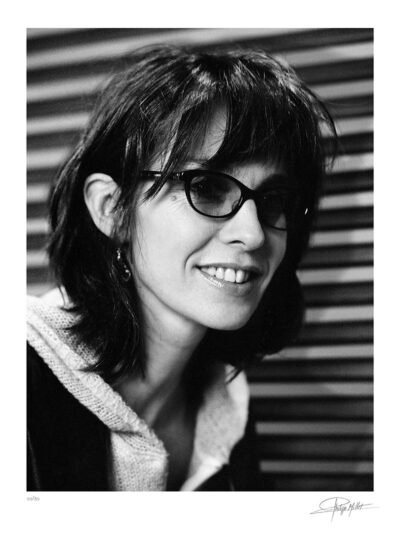 Portrait noir et blanc N°5 de l’actrice Anne Parillaud, photographié en janvier 2001. Tirage d’art en édition limitée, numérotée et signée.
