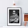 Portrait noir et blanc N°8 de l’acteur Benoit Poelvoorde, photographié en octobre 2001. Tirage d’art en édition limitée, numérotée et signée. Cadre noir finition galerie