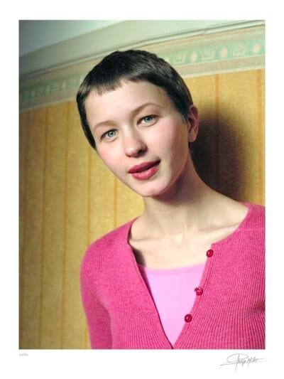 Portrait couleur N°5 de l’actrice Delphine Chuillot, photographié en mars 2001. Tirage d’art en édition limitée, numérotée et signée.
