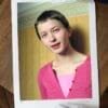 delphine-chuillot-portrait-numero-5-tirage-numerote-signe-3-philippe-millet-2001-dr Portrait couleur N°5 de l’actrice Delphine Chuillot, photographié en mars 2001. Présentation du tirage 45x60cm en édition limitée, numérotée et signée.