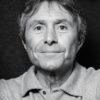 Portrait noir & blanc N°9 du réalisateur Francis Veber, photographié en décembre 2000. Tirage d’art en édition limitée, numérotée et signée. Détail