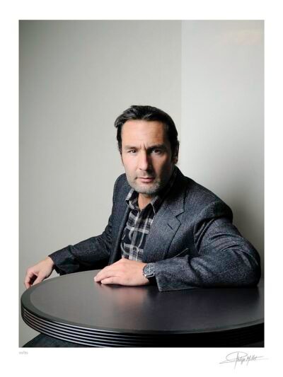 Portrait couleur N°8 de l’acteur Gilles Lellouche, photographié en février 2011. Tirage d’art en édition limitée, numérotée et signée.