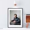 Portrait couleur N°8 de l’acteur Gilles Lellouche, photographié en février 2011. Tirage d’art en édition limitée, numérotée et signée. Cadre noir finition galerie