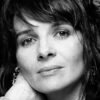 Portrait noir et blanc N°2 de l’actrice Juliette Binoche, photographié en octobre 2002. Tirage d’art en édition limitée, numérotée et signée. Détail