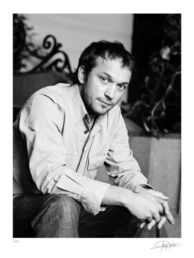 Portrait Noir & Blanc N°4 de l’acteur Vincent Perez, photographié en avril 2003. Tirage d’art en édition limitée, numérotée et signée.
