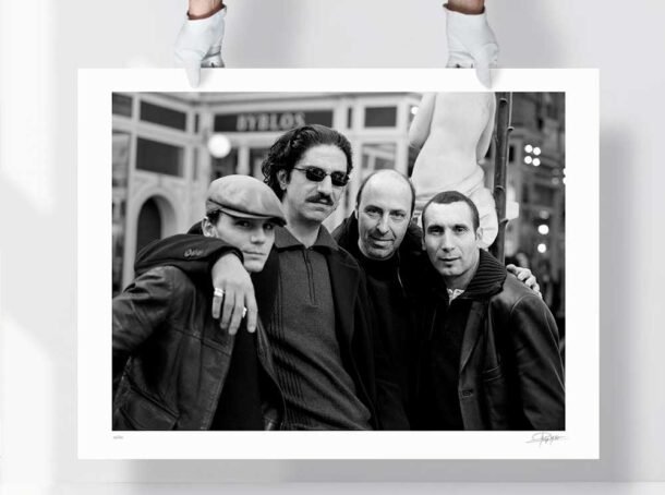 Dimitri Storoge, Simon Abkarian, Cédric Klapisch et Zinedine Soualem Portrait Noir & Blanc N°6 Présentation du Tirage 75x100cm